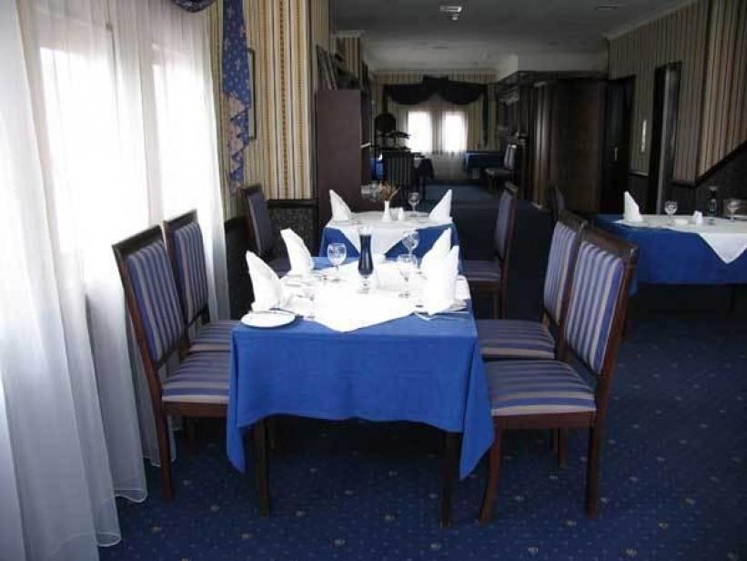 Diplomat Hotel Baku Restaurant photo