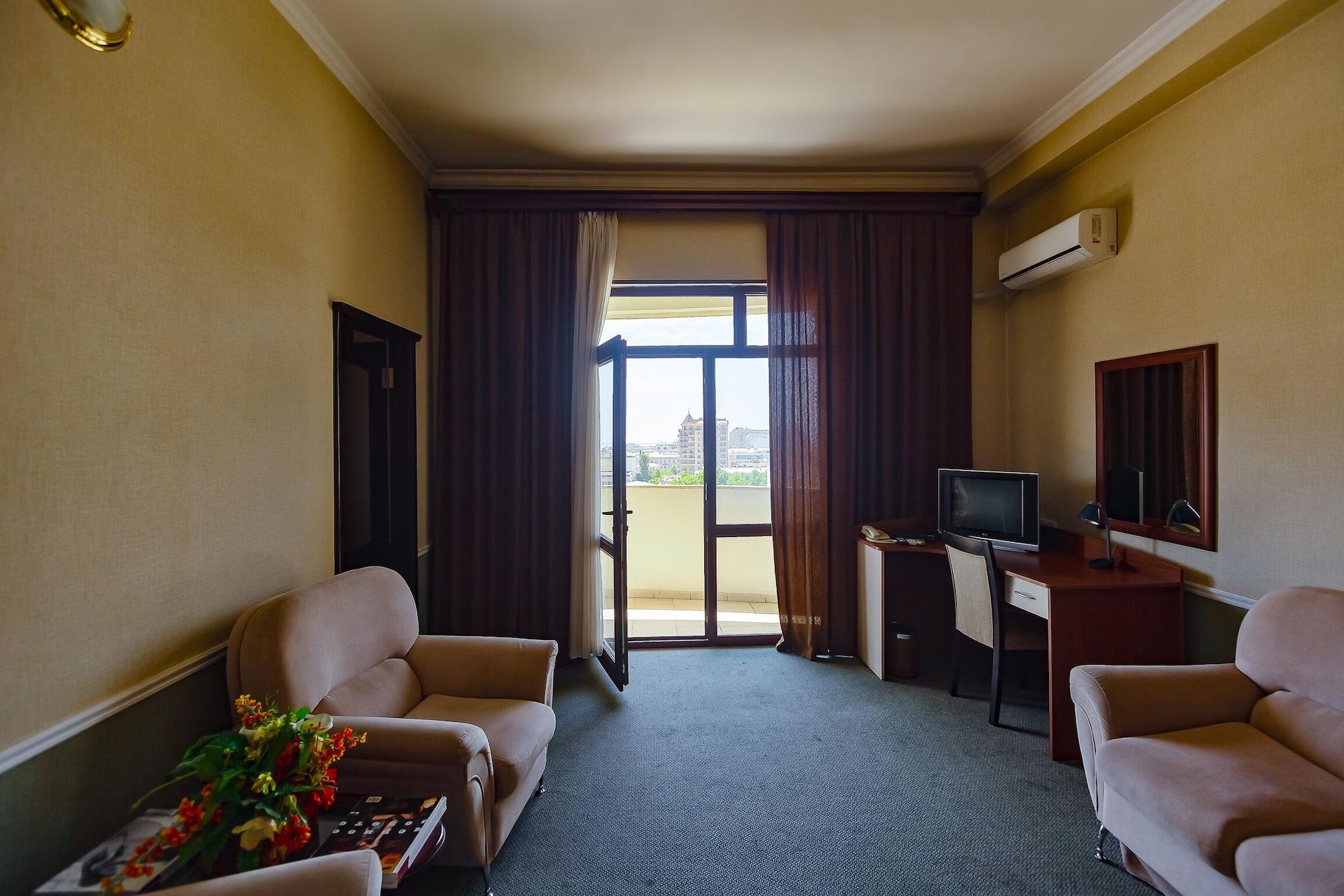 Diplomat Hotel Baku Exterior photo